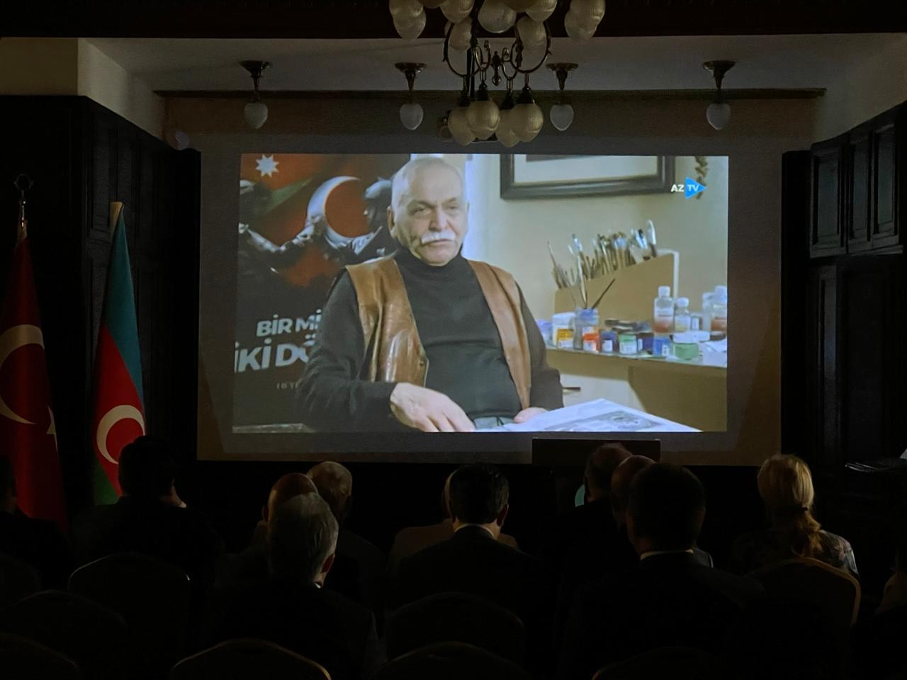 Budapeştdə Azərbaycanın Xalq artisti Arif Hüseynovun sərgisi açılıb (FOTO)