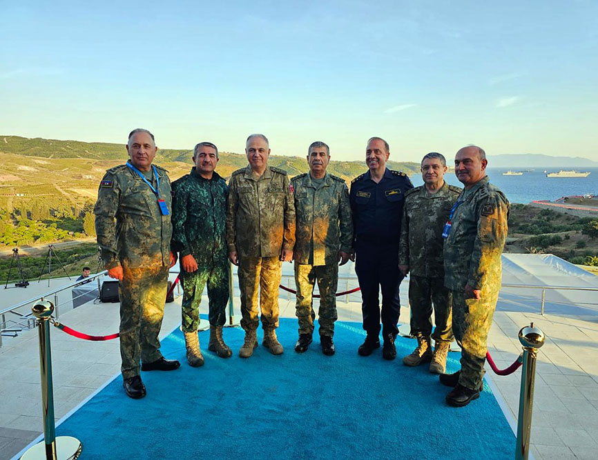 Müdafiə Nazirliyinin rəhbər heyətinin Türkiyəyə işgüzar səfəri davam edir (FOTO)