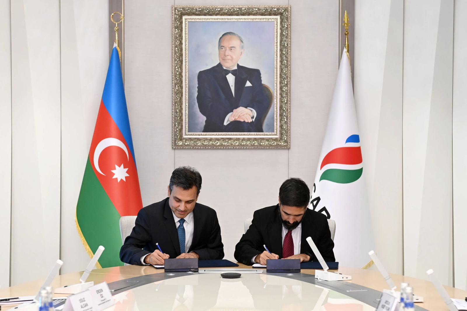 Azərbaycan ABŞ şirkəti ilə Əməkdaşlıq Sazişi imzaladı (FOTO)