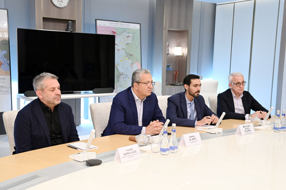 SOCAR ilə “AD Ports Group” arasında əməkdaşlığın genişləndirilməsi imkanları müzakirə edilib (FOTO)