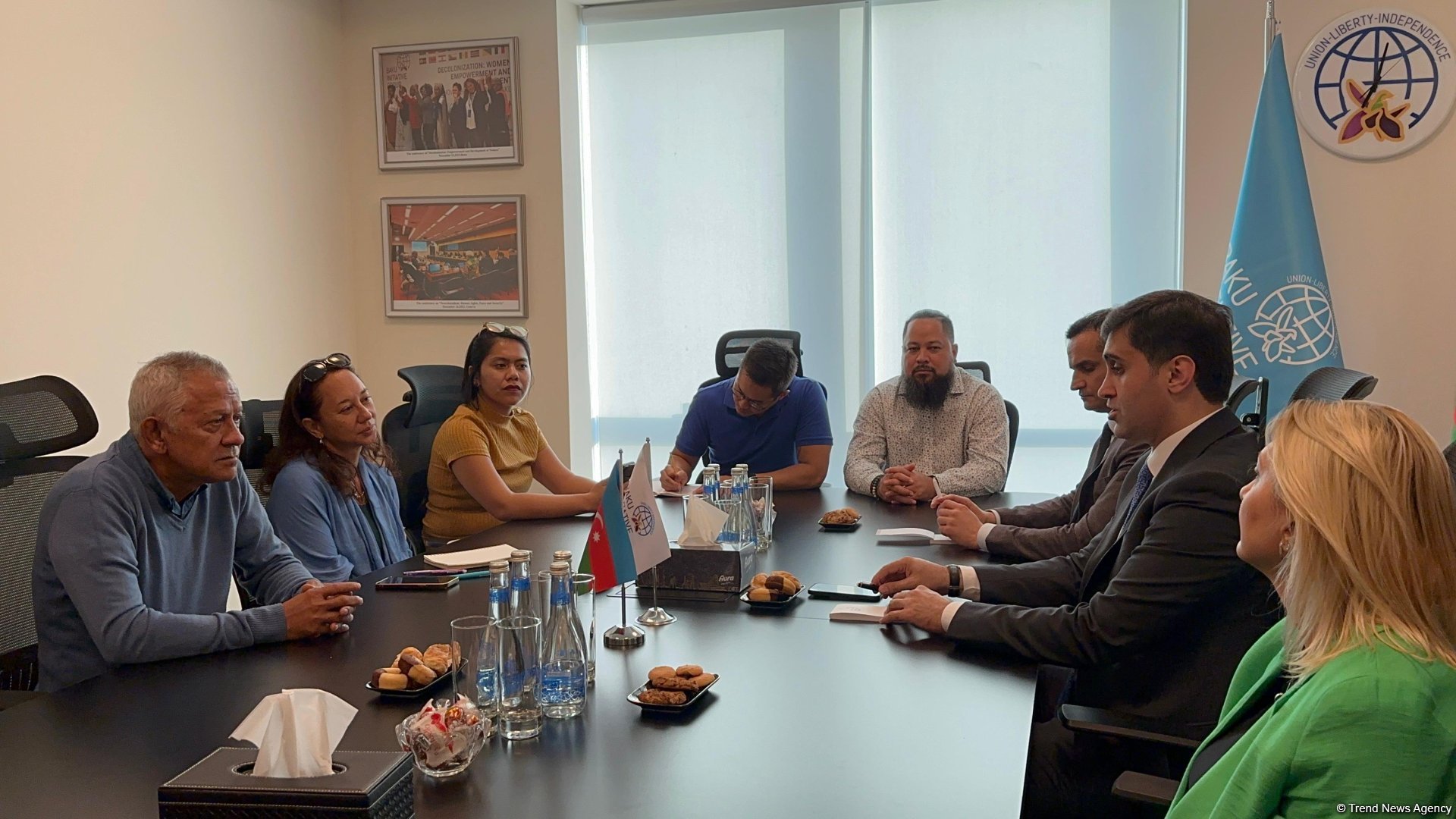 Bakı Təşəbbüs Qrupu və Fransız Polineziyasının Tavini Huiraatira Partiyası arasında görüş keçirilib (FOTO)