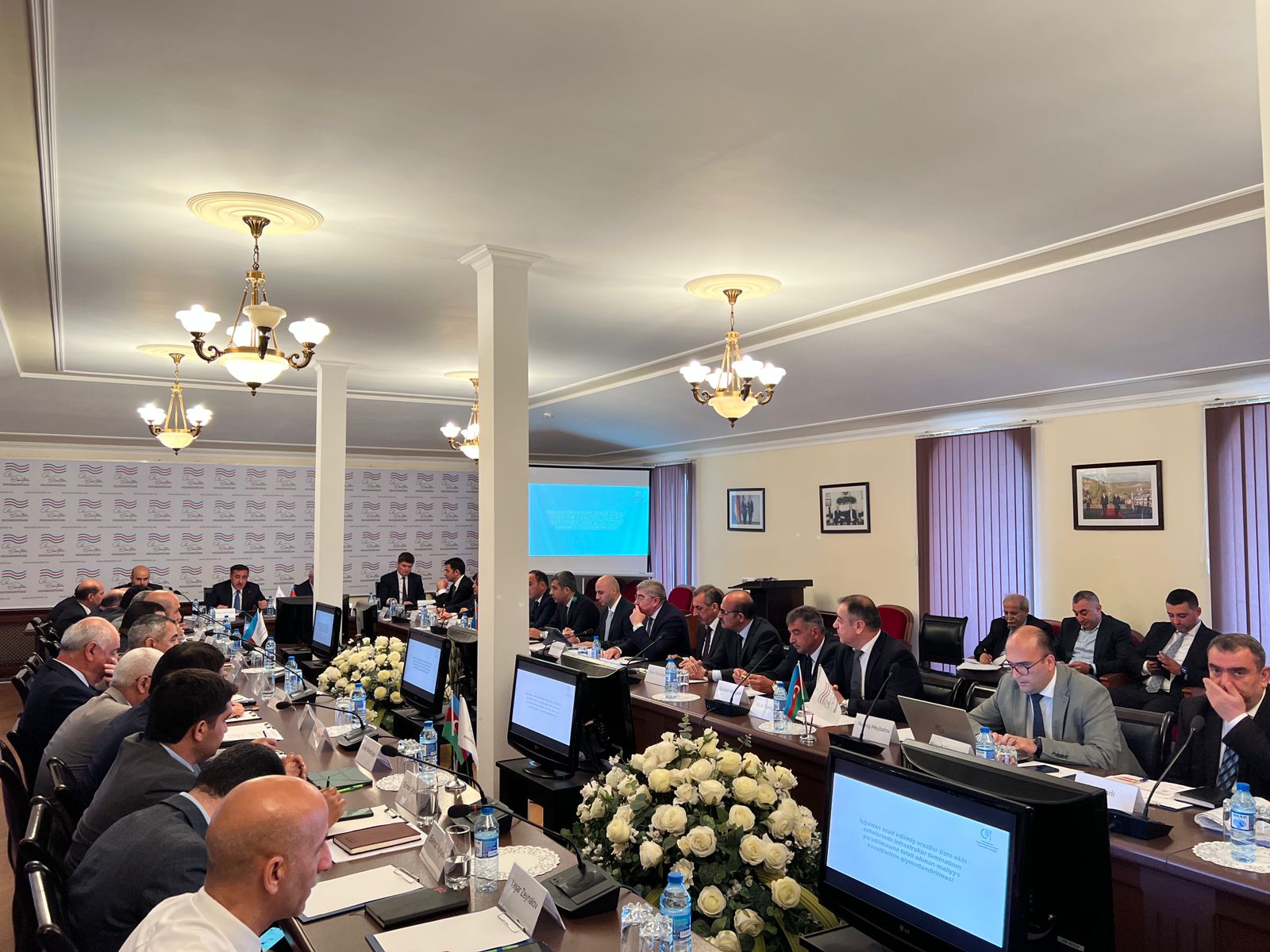 Şəhərsalma məsələləri üzrə İşçi Qrupunun növbəti iclası keçirilib (FOTO)