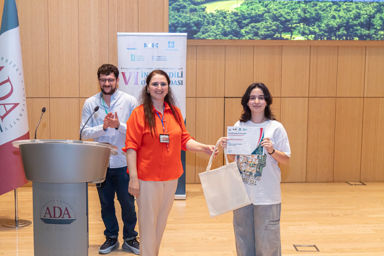 ADA Universitetində VI İngilis Dili Olimpiadasının qalibləri müəyyənləşib (FOTO)