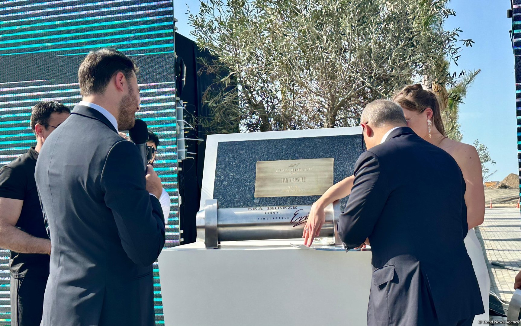 Xəzər dənizinin sahilində "Caspian Dream Liner" zaman kapsulunun təməlqoyma mərasimi olub (FOTO)