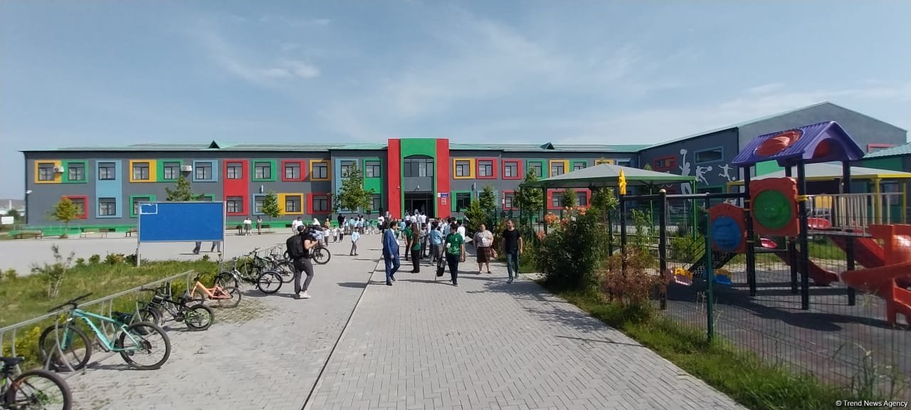 Xarici qonaqlar Zəngilanda bərpa işləri ilə tanış olublar (FOTO)