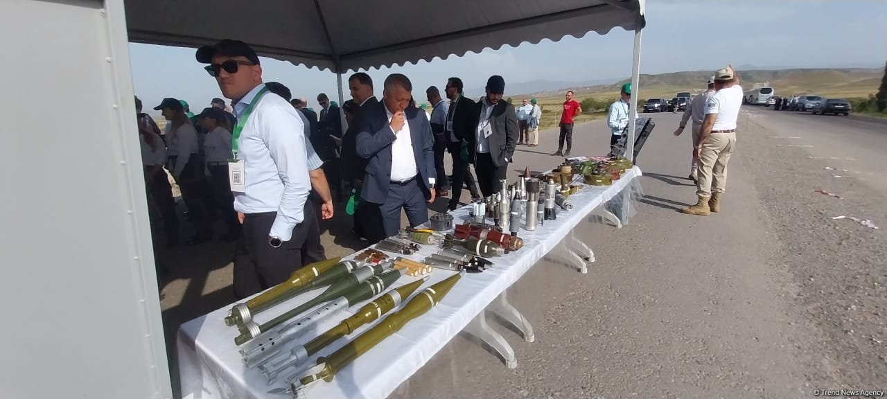 Beynəlxalq konfrans iştirakçıları Zəngilanda minatəmizləmə prosesini izləyiblər (FOTO)