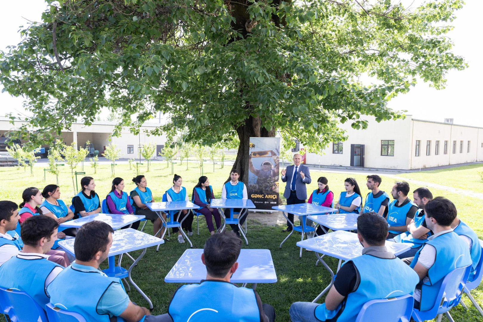 “Gənc arıçı” layihəsinin təlim mərhələsinə start verilib (FOTO)