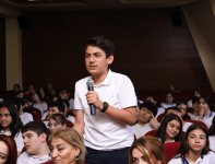 “Ana dilimiz və təhsil” layihəsi çərçivəsində 132-134 nömrəli Təhsil Kompleksində tədbir keçirilib (FOTO)