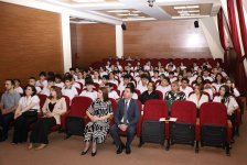 “Ana dilimiz və təhsil” layihəsi çərçivəsində 132-134 nömrəli Təhsil Kompleksində tədbir keçirilib (FOTO)