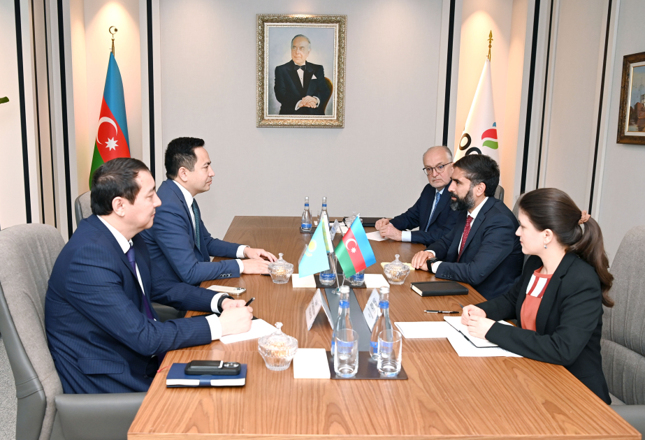 Qazaxıstan neftinin Azərbaycandan tranziti məsələsi müzakirə olunub