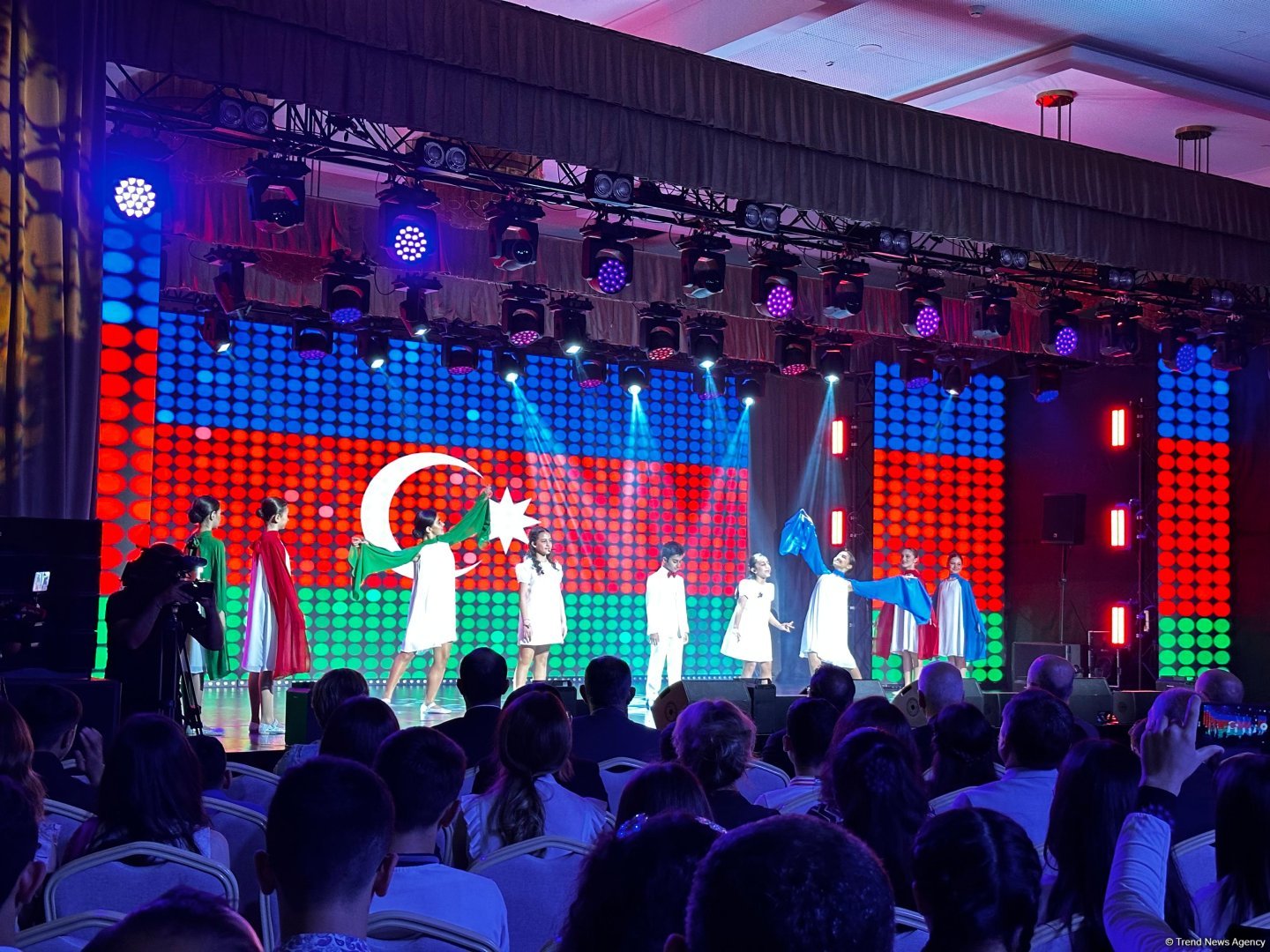 Şuşada beynəlxalq uşaq yaradıcılıq festivalı keçirilib (FOTO) (YENİLƏNİB)