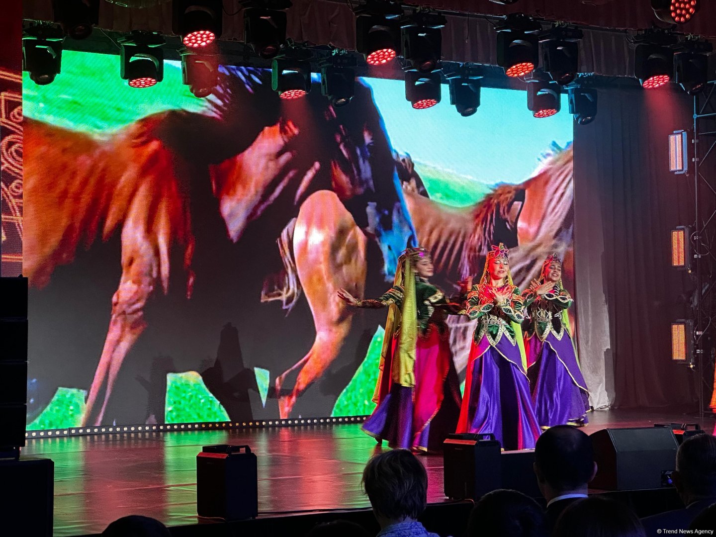 Şuşada beynəlxalq uşaq yaradıcılıq festivalı keçirilib (FOTO) (YENİLƏNİB)