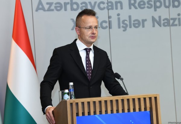 Macarıstan ABŞ ilə Rusiyaya qarşı sanksiyalarının uzadılmasını müzakirə edəcək