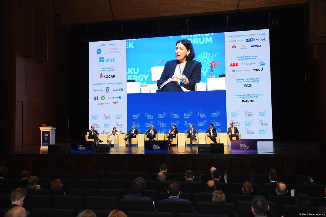 Bakı Enerji Forumu başa çatıb (FOTO) (YENİLƏNİB)