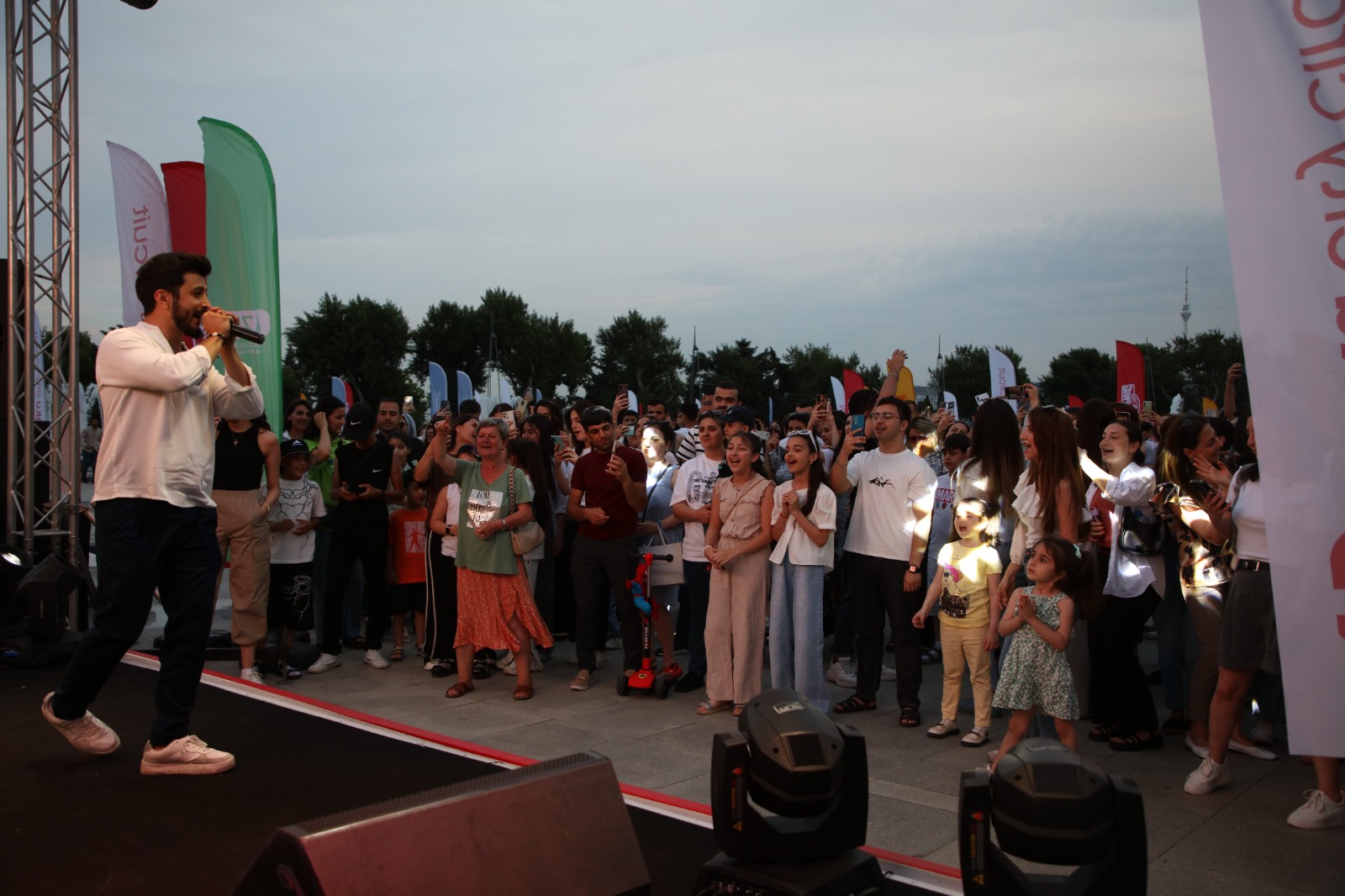Bakıda ilk dəfə "Peking to Paris Motors Challenge" beynəlxalq yarışı keçirilib (FOTO)
