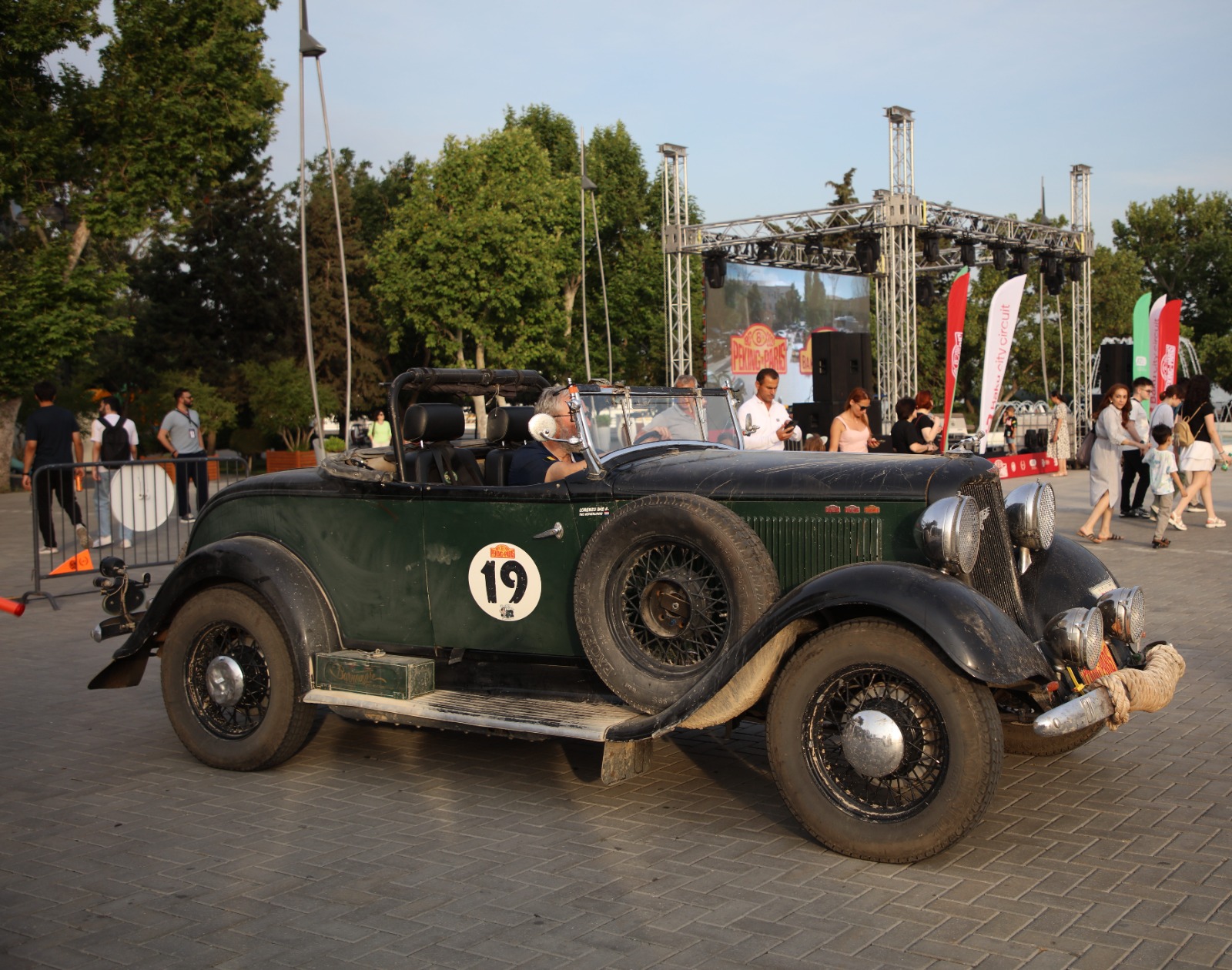 Bakıda ilk dəfə "Peking to Paris Motors Challenge" beynəlxalq yarışı keçirilib (FOTO)