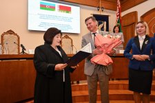 Sahibə Qafarovaya Belarus Dövlət Universitetinin Fəxri professoru adı verilib (FOTO)
