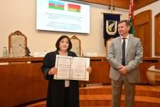 Sahibə Qafarovaya Belarus Dövlət Universitetinin Fəxri professoru adı verilib (FOTO)