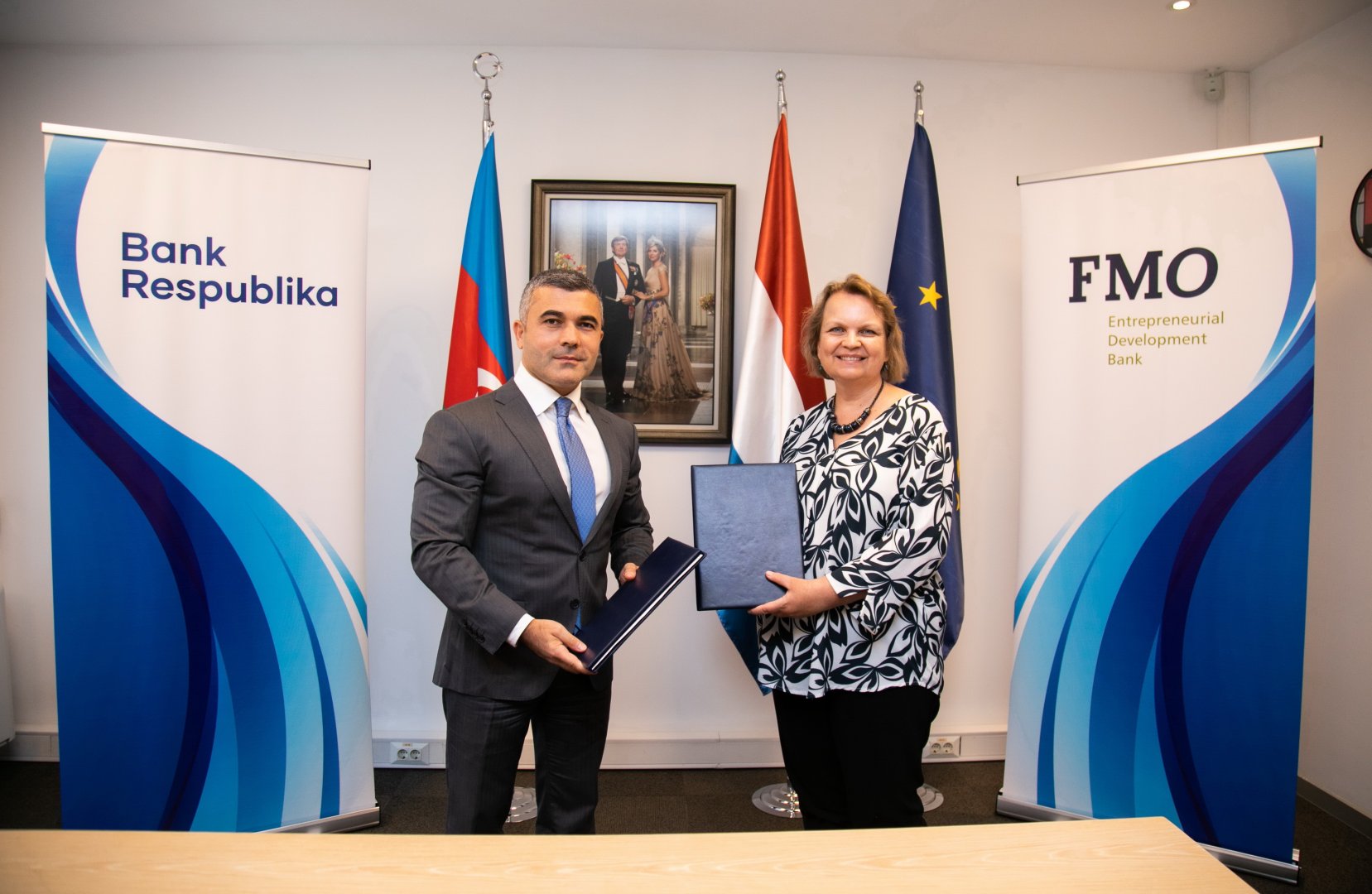 Bank Respublika və Niderland İnkişaf Bankı arasında növbəti iri həcmli kredit sazişi bağlandı (FOTO)