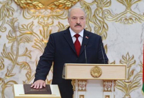 Aleksandr Lukaşenko yenidən Belarus prezidenti seçildikdən sonra vəzifəsinin icrasına başlayıb