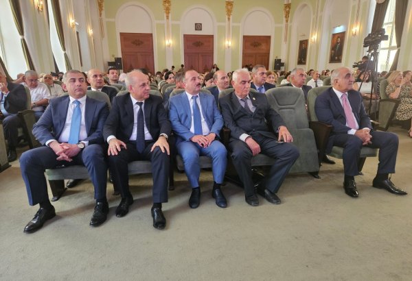 SƏS Media Qrupu və UNEC Milli Qurtuluş Gününə həsr olunmuş tədbir keçirib (FOTO)