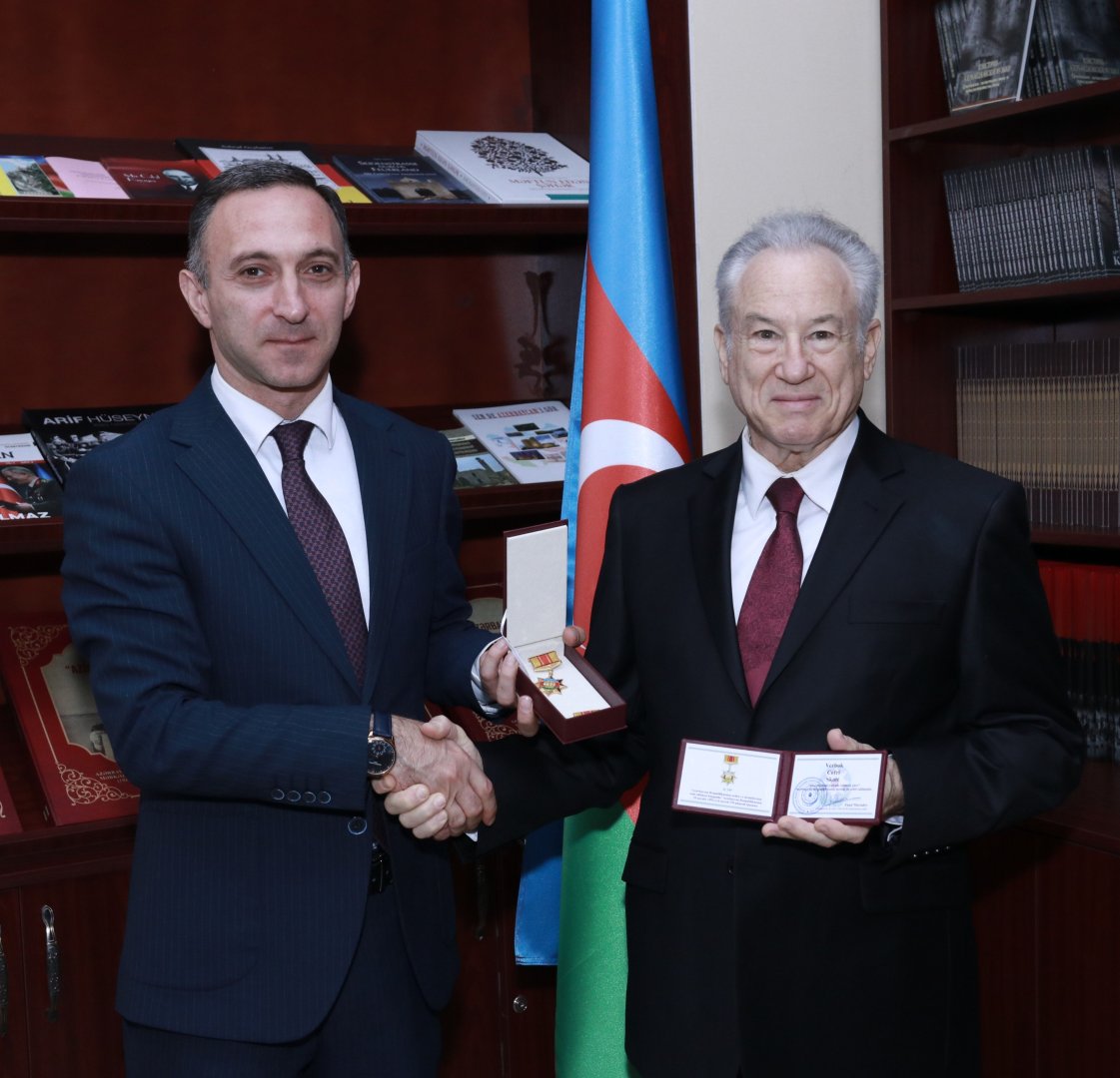 ABŞ-də yaşayan diaspor fəallarına medallar təqdim olunub (FOTO)
