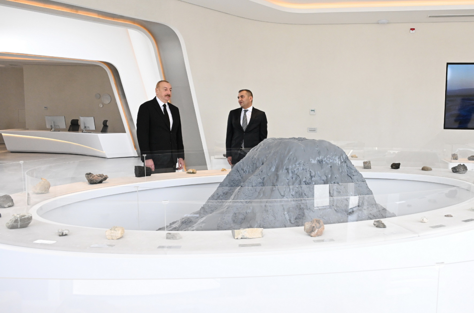 Prezident İlham Əliyev Palçıq Vulkanları Turizm Kompleksinin açılışında iştirak edib (FOTO/VİDEO))