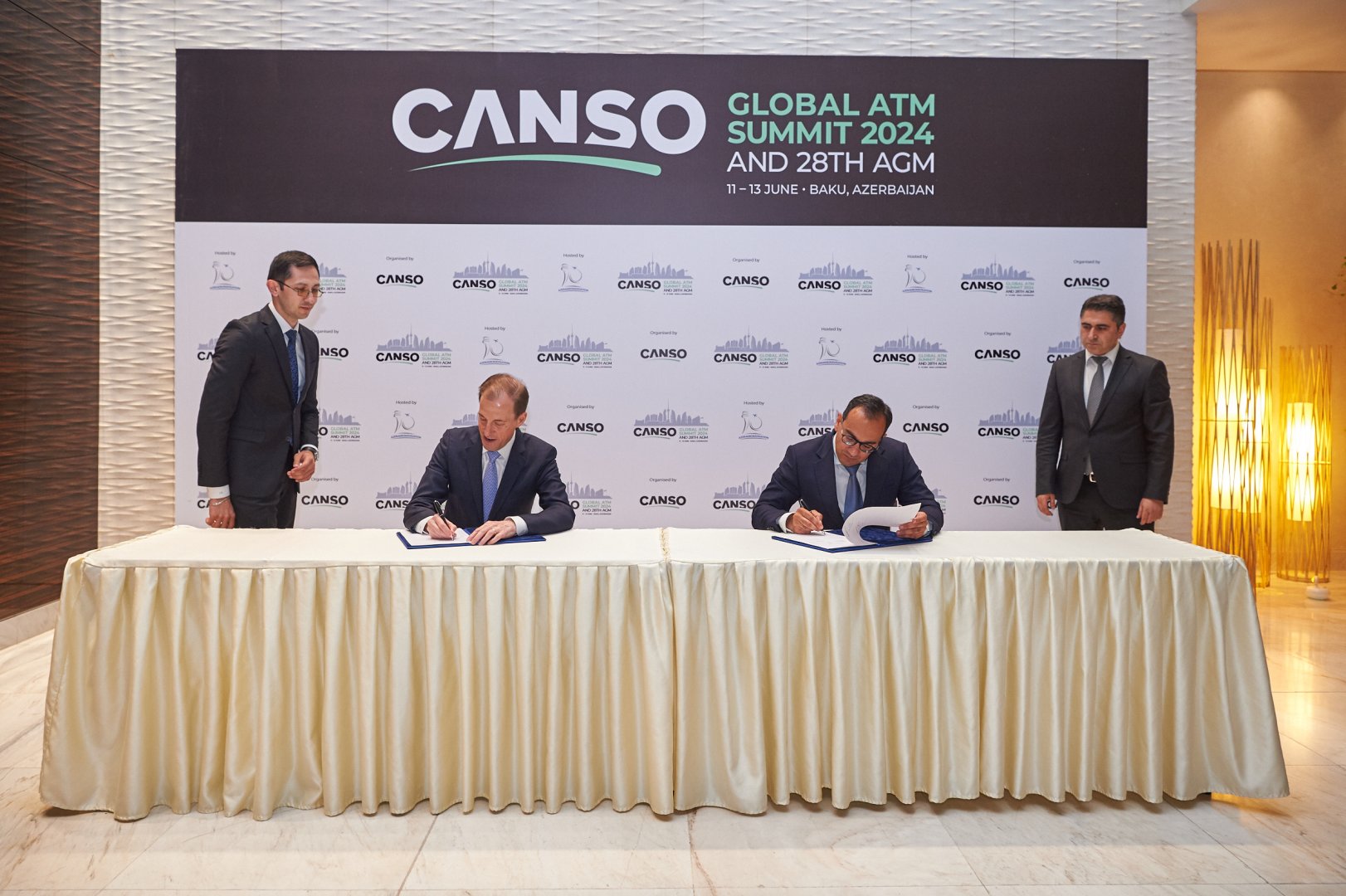 AZANS, “Aireon” və “Metron Aviation” mülki aviasiya sahəsində ən yeni rəqəmsal platformaların hazırlanması üçün tərəfdaşlıq haqqında razılıq əldə edib (FOTO)