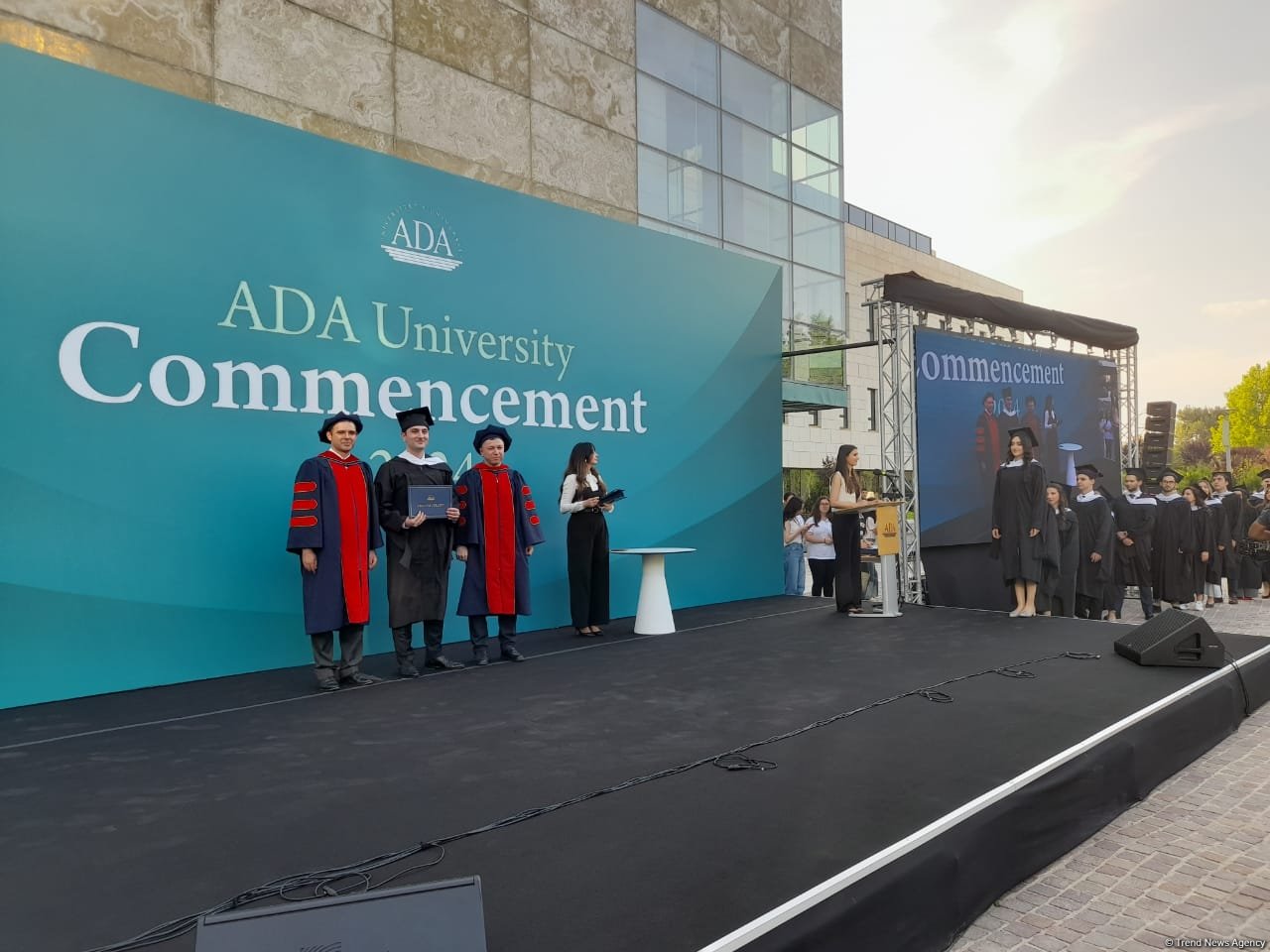 ADA Universiteti tələbələrinin "Məzun günü" keçirilib (FOTO)