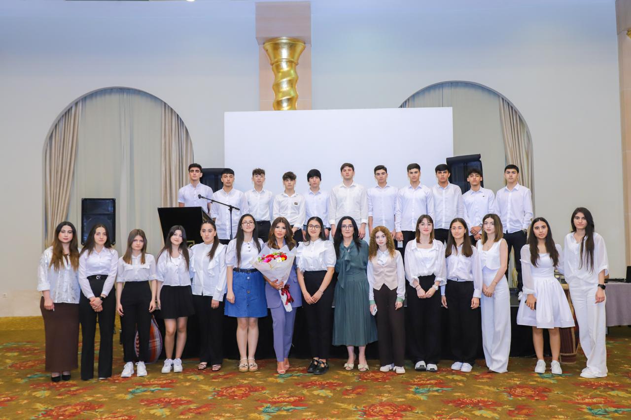 Şəhid övladlarının “Məzun günü” keçirilib (FOTO)