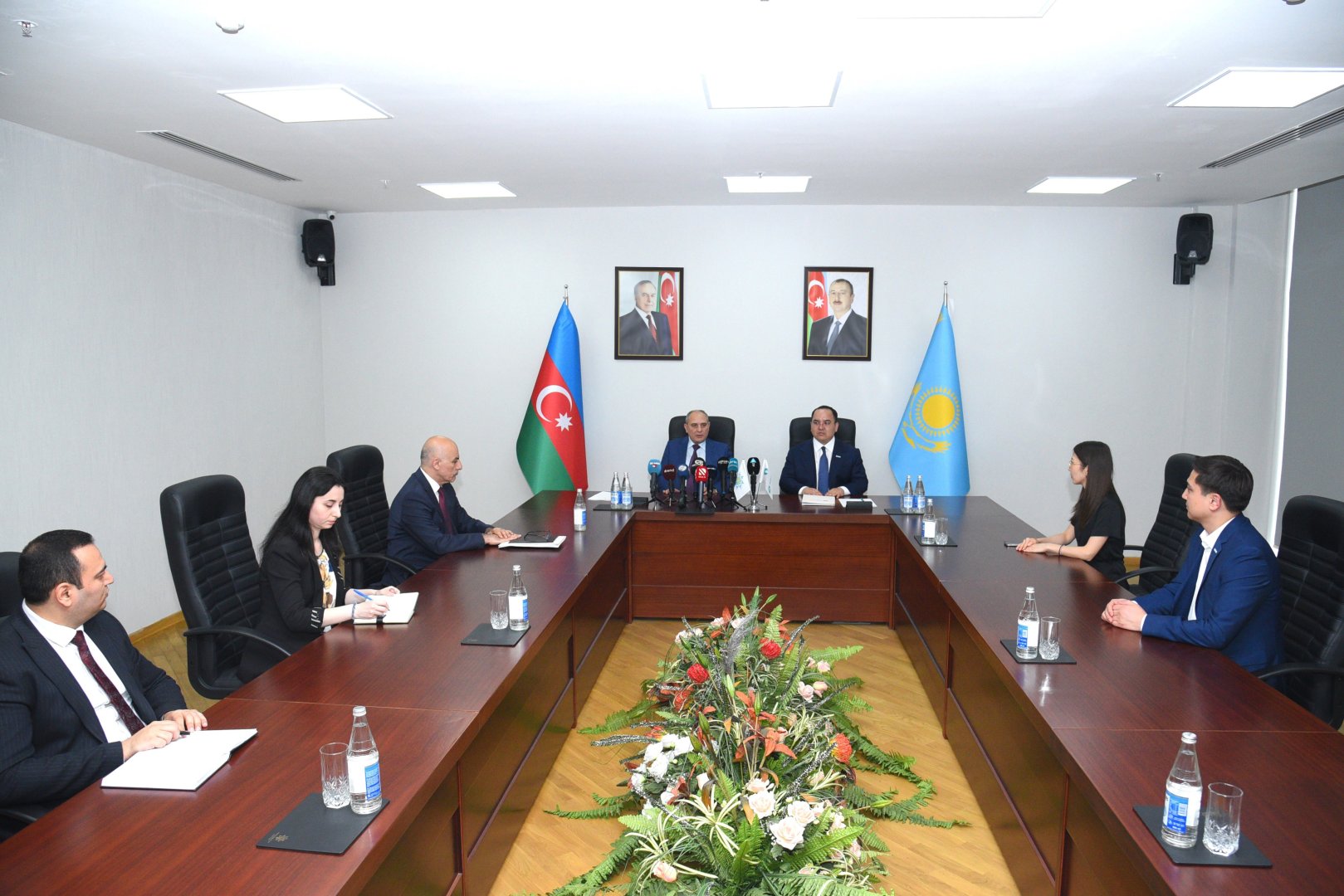 YAP ilə “AMANAT” partiyası arasında qarşılıqlı fəaliyyət və əməkdaşlıq haqqında Memorandum imzalanıb (FOTO)