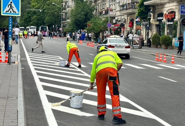 Bakının daha bir küçəsində xüsusi hərəkət zolaqlarının təşkilinə başlanılıb