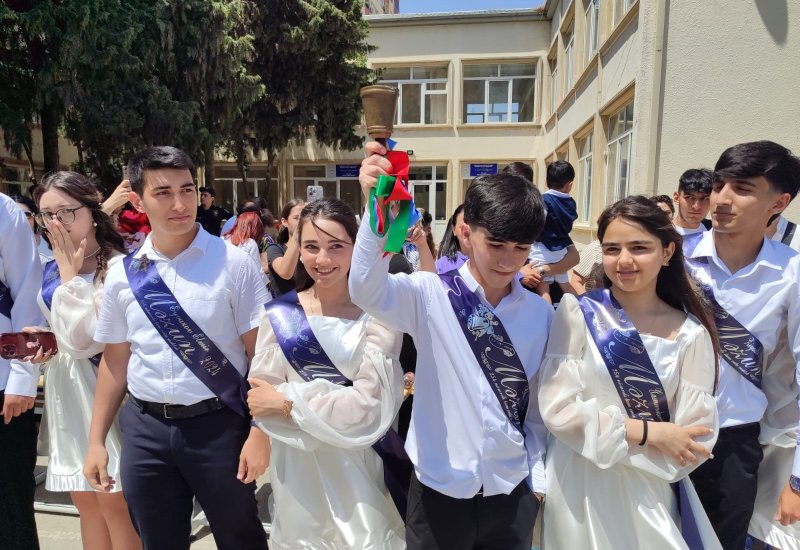 Məktəblərdə “Son zəng” tədbirinin tarixi açıqlandı