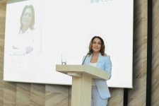 UNEC-də “Eko Dilçilik” mövzusunda Xarici Dil Müəllimlərinin II Beynəlxalq Forumu keçirilib (FOTO)