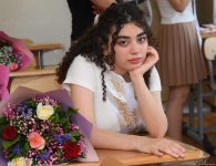 Qayğısız illərin "son zəng"i çalındı (FOTOREPORTAJ)