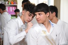 Qayğısız illərin "son zəng"i çalındı (FOTOREPORTAJ)