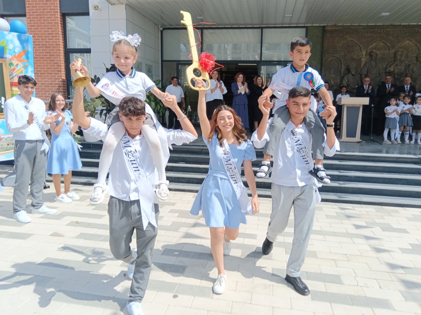 Azad Füzuli şəhərində 30 ildən sonra ilk "son zəng" (FOTO)