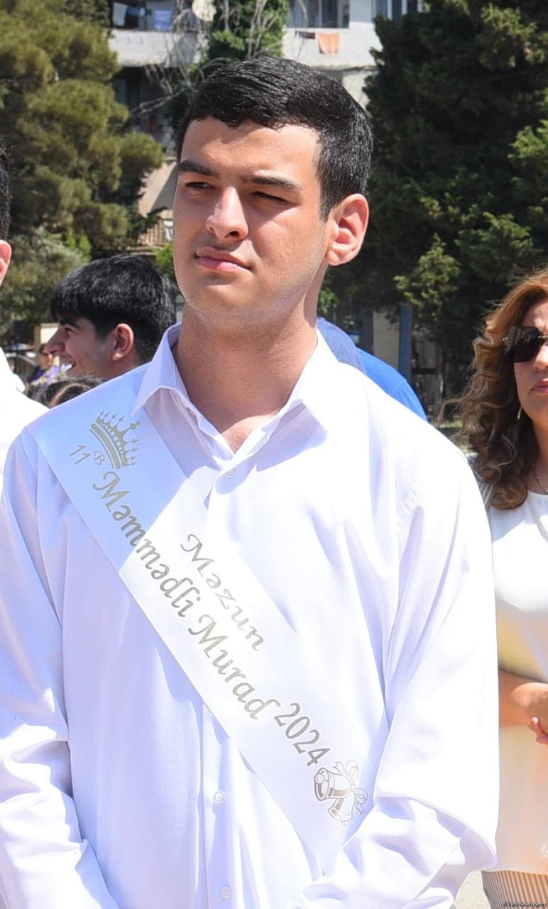 Qayğısız illərin "son zəng"i çalındı (FOTOREPORTAJ)