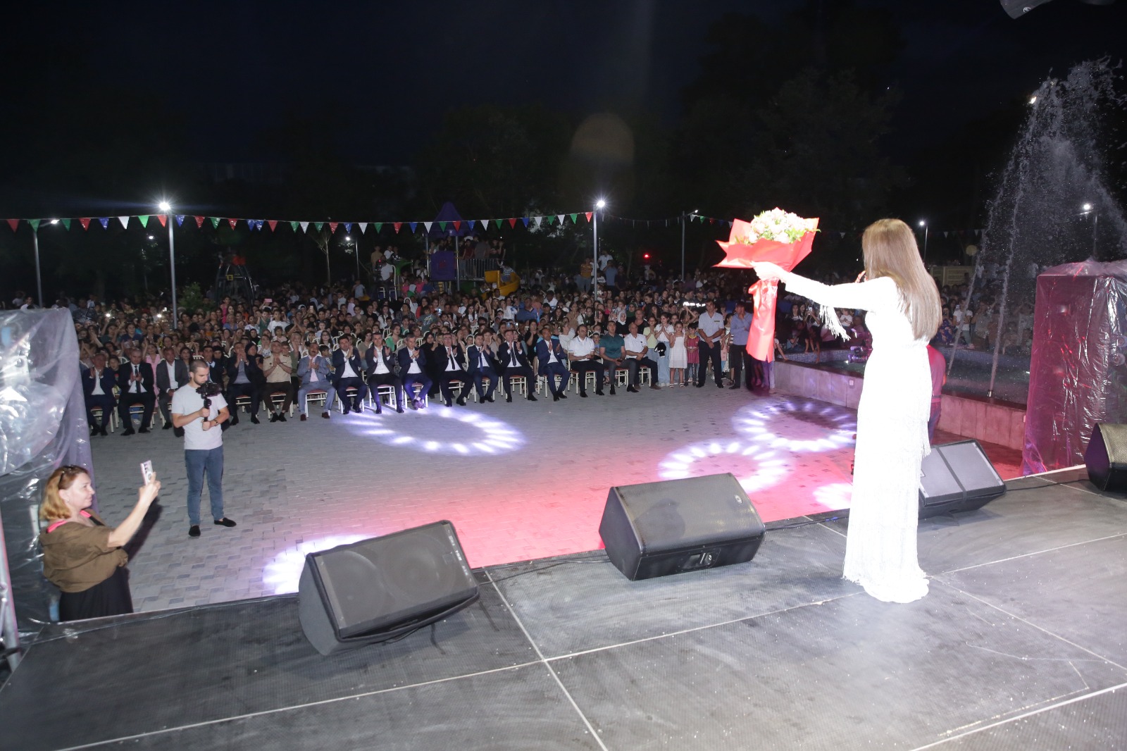 Xaçmazda Milli Qurtuluş Günü ilə əlaqədar möhtəşəm bayram konserti keçirilib (FOTO)