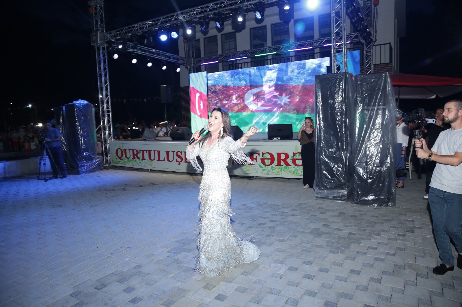 Xaçmazda Milli Qurtuluş Günü ilə əlaqədar möhtəşəm bayram konserti keçirilib (FOTO)