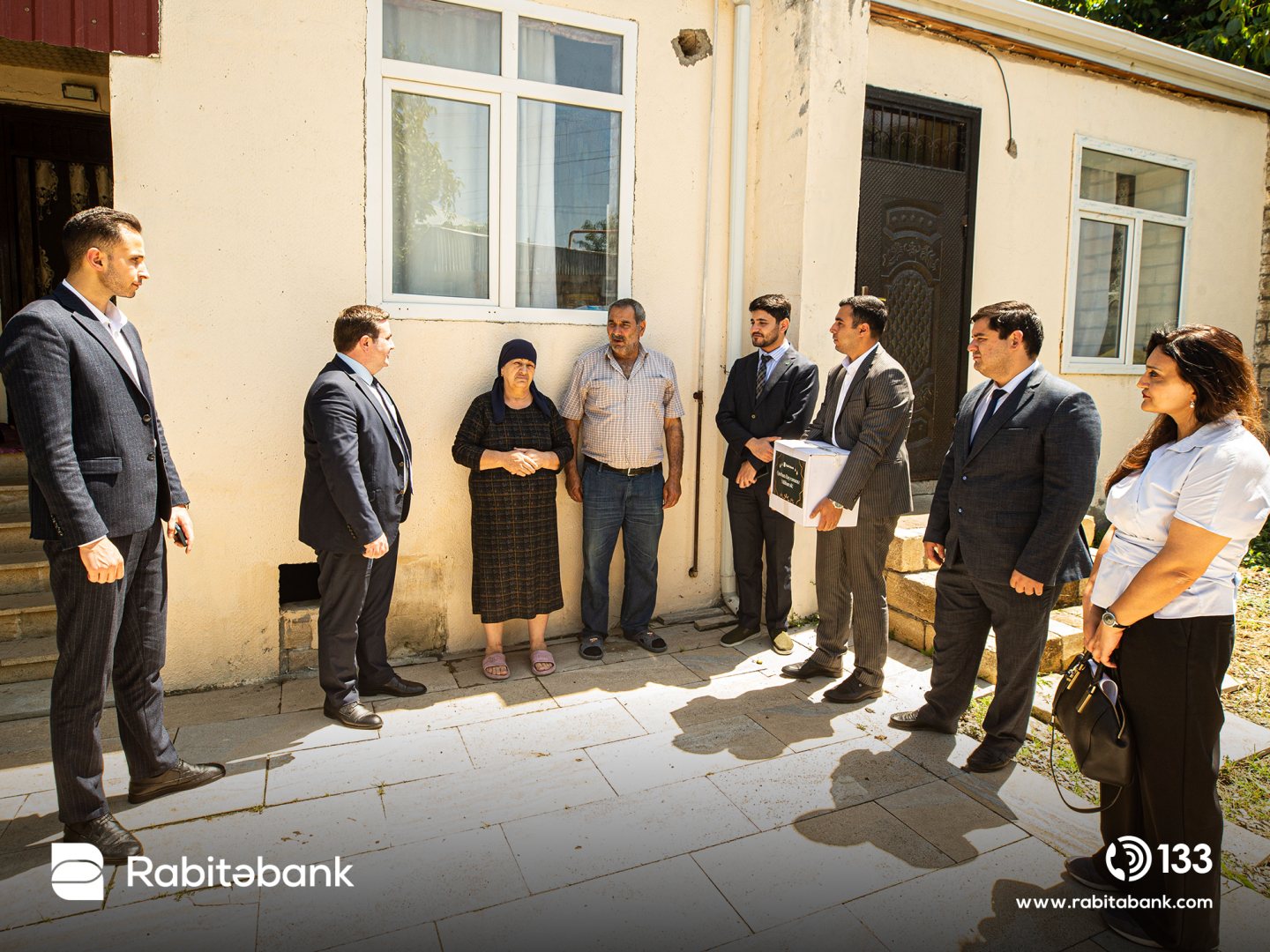 Rabitəbank Qurban bayramı ərəfəsində şəhid və qazi ailələrinə dəstək oldu (FOTO)