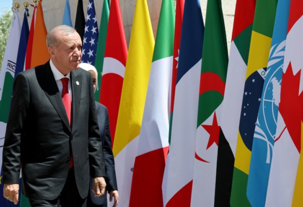 Türkiyə Prezidenti İtaliyada keçirilən G7 sammitində iştirak edir