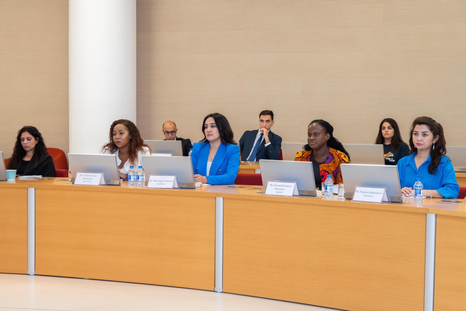 Əcnəbi Diplomatlar üçün “Xarici Siyasət Proqramı” yekunlaşıb (FOTO)