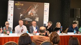 Bakı Landmark-da üçüncü Beynəlxalq Bakı Piano Festivalının mətbuat konfransı keçirilib (FOTO)