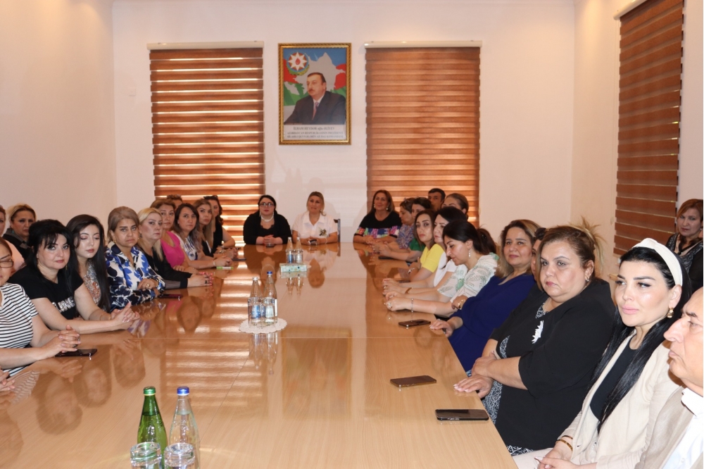 Xətai rayonunda Tibb İşçilərinin Peşə Bayramı Günü qeyd edilib (FOTO)