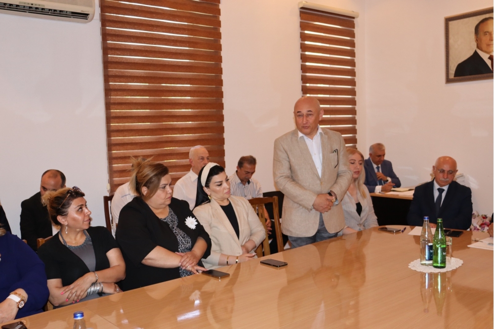 Xətai rayonunda Tibb İşçilərinin Peşə Bayramı Günü qeyd edilib (FOTO)
