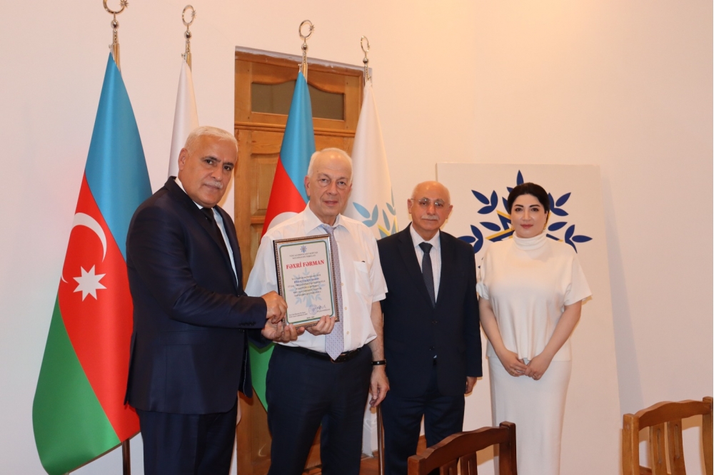 Xətai rayonunda Tibb İşçilərinin Peşə Bayramı Günü qeyd edilib (FOTO)