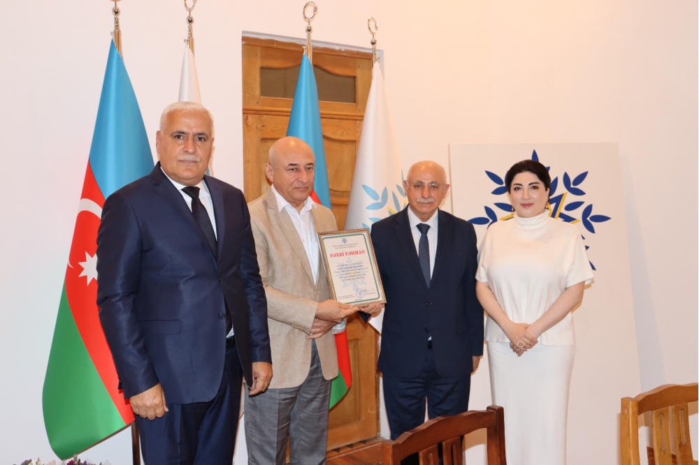 Xətai rayonunda Tibb İşçilərinin Peşə Bayramı Günü qeyd edilib (FOTO)
