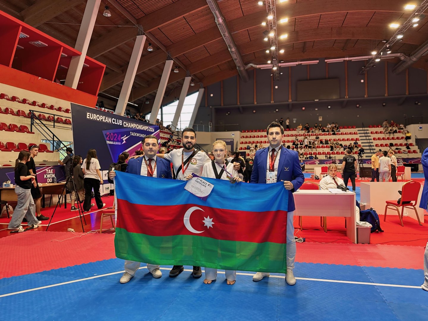 Taekvondoçumuz klublararası Avropa çempionatında gümüş medal qazanıb (FOTO)