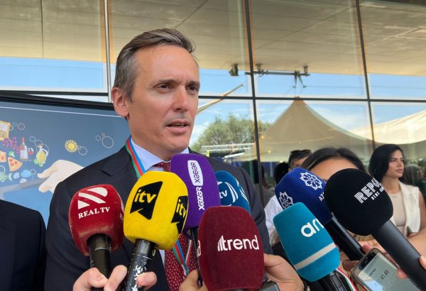 İtaliya səfiri Azərbaycan vətəndaşlarına vizaların verilməsinin sürətləndirilməsi barədə danışıb